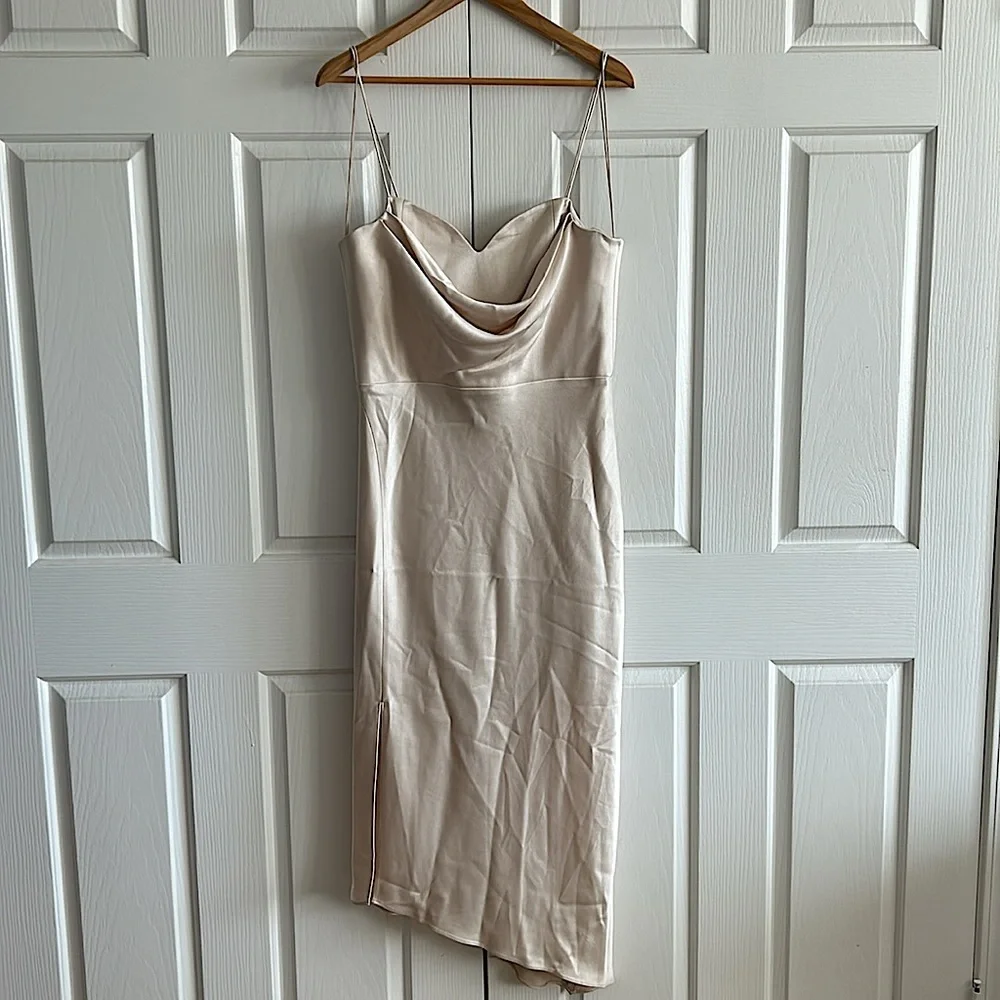 Alice + Olivia NWT Champagne Slip Kiyoko Midi Dress **Size 12**🔥🔥 - Picture 4 of 9